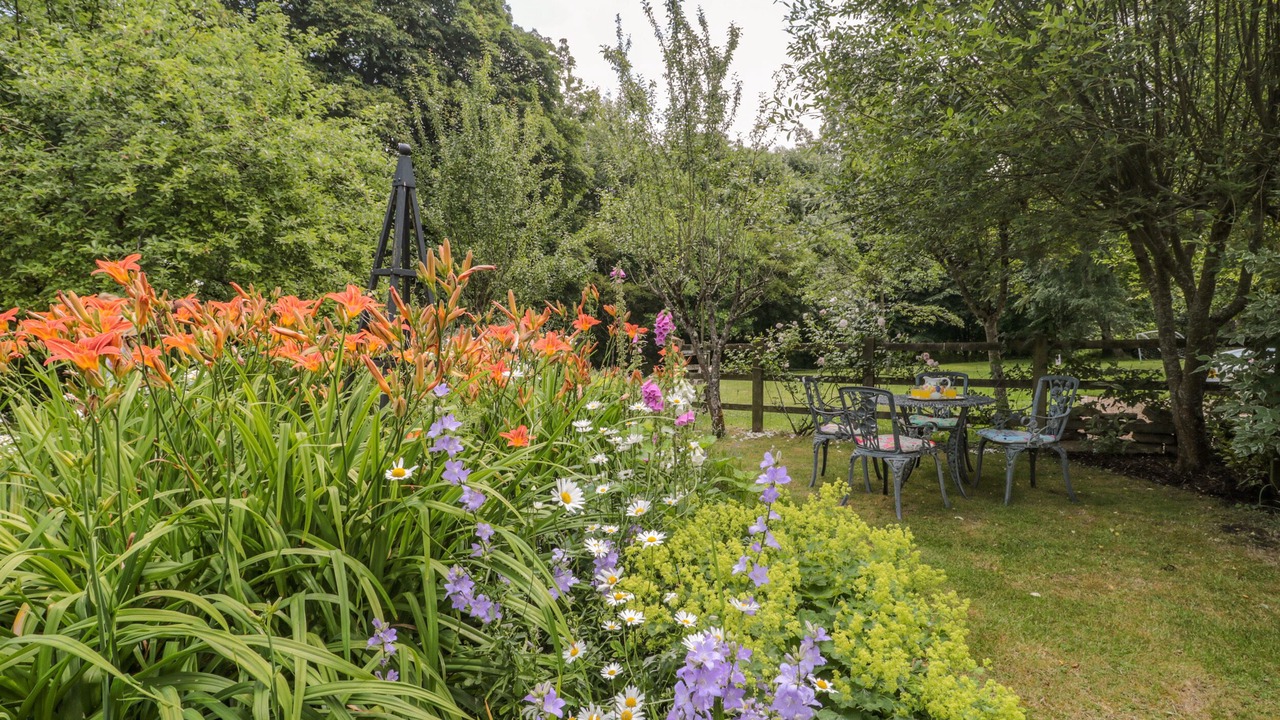 Photo of Others in South Perrott