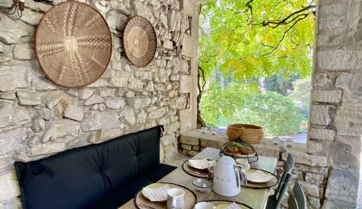 Photo of Others in Mane