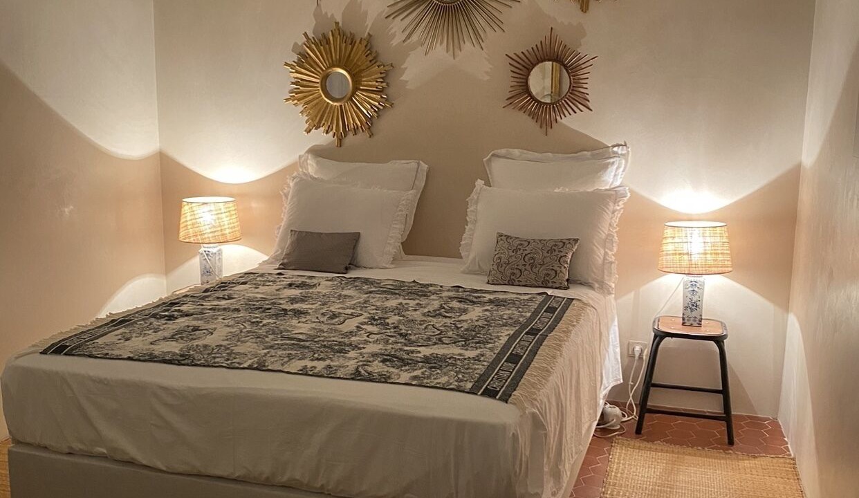 Photo of Others in Mane