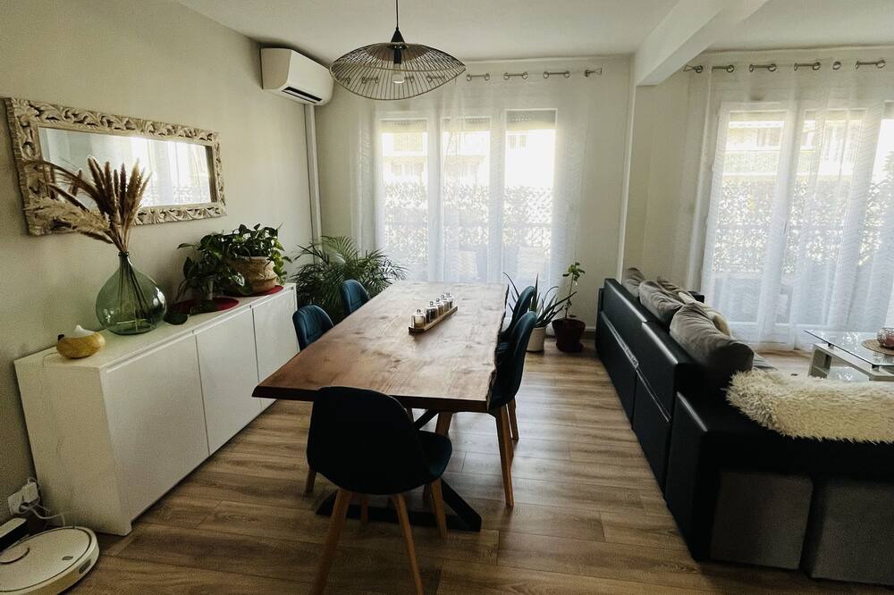 Photo of Others in Moulin a Vent