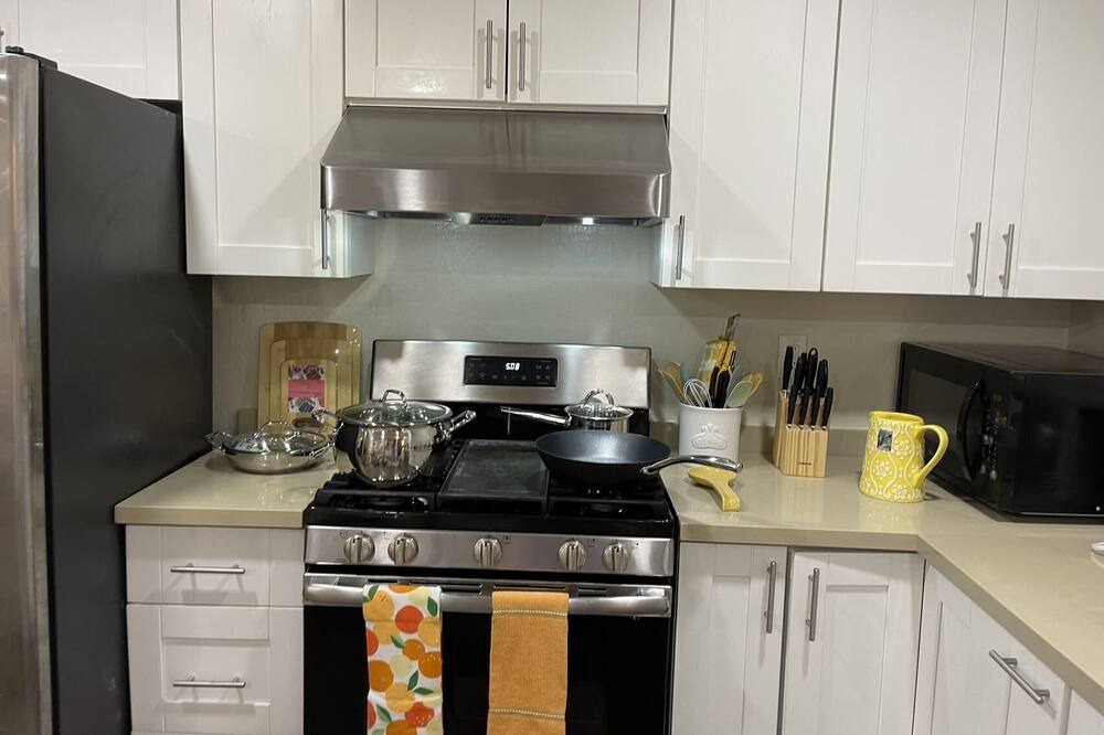 Photo of Kitchen in East Palo Alto