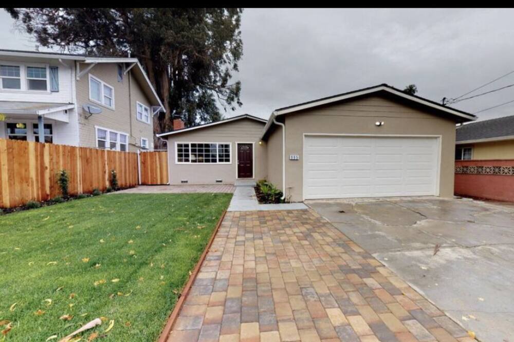 Photo of Outdoor in East Palo Alto