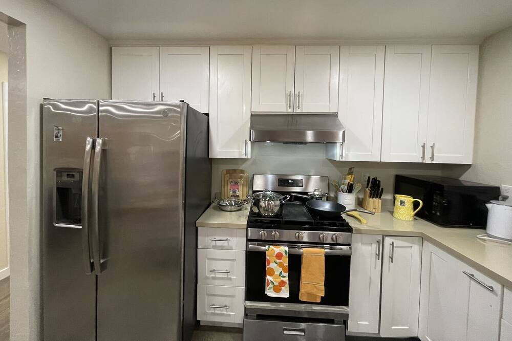 Photo of Kitchen in East Palo Alto