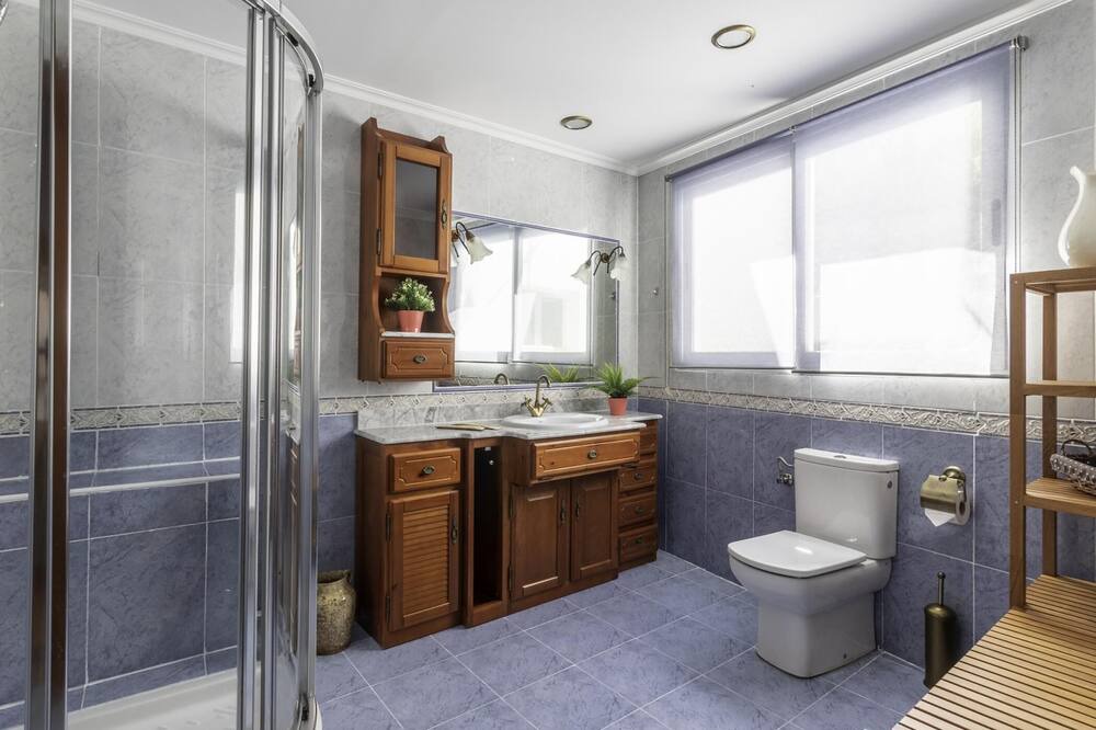 Photo of Bathroom in Elantxobe