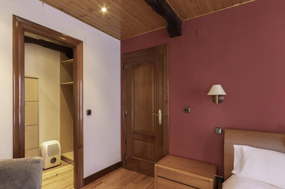 Photo of Bedroom in Elantxobe