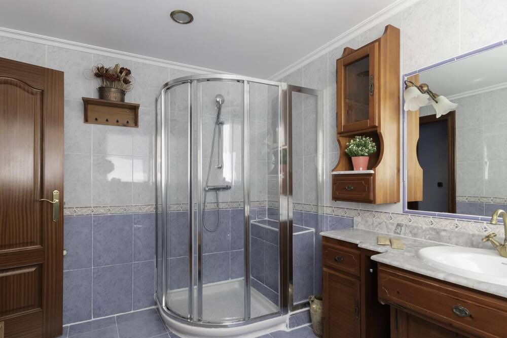 Photo of Bathroom in Elantxobe