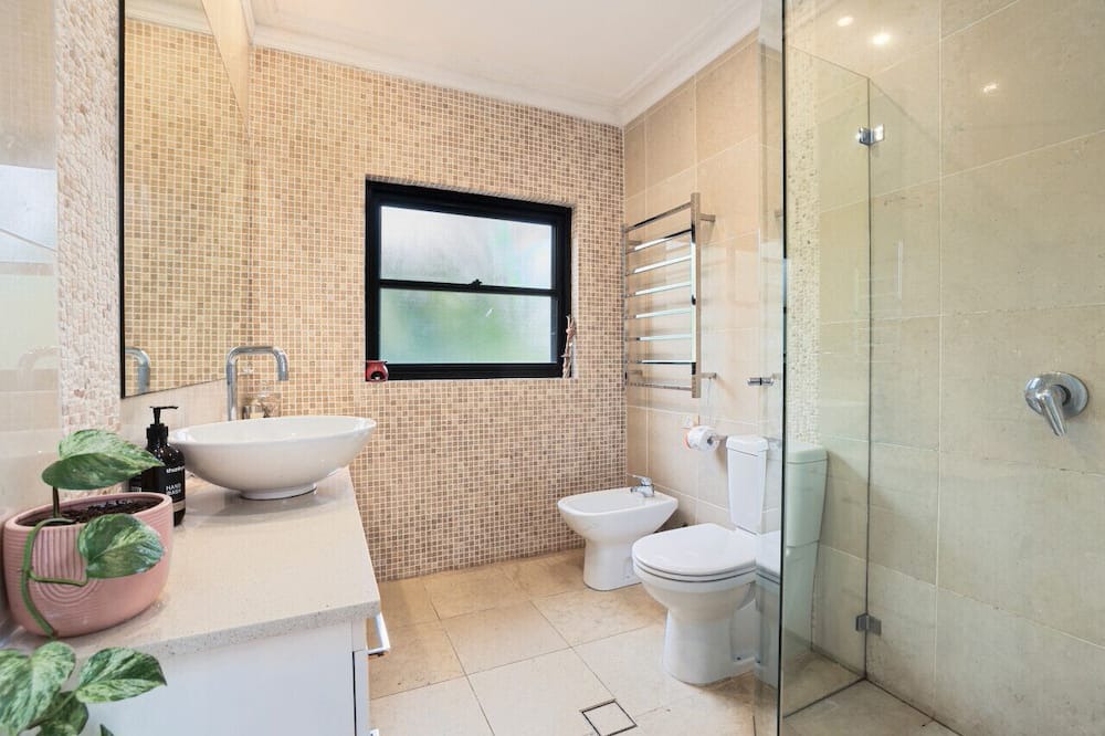 Photo of Others in Queenscliff