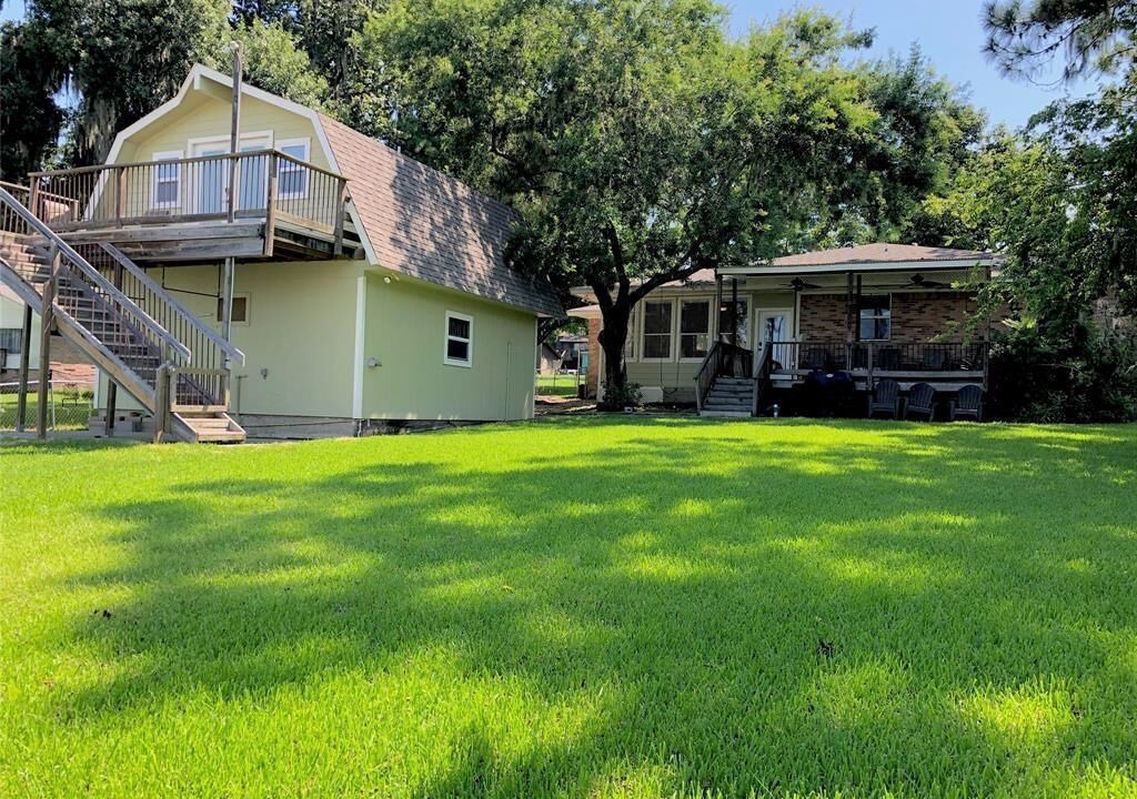 Photo of Buildings in Lake Houston