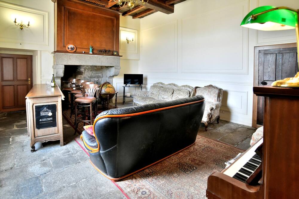 Photo of Others in Baguer-Morvan