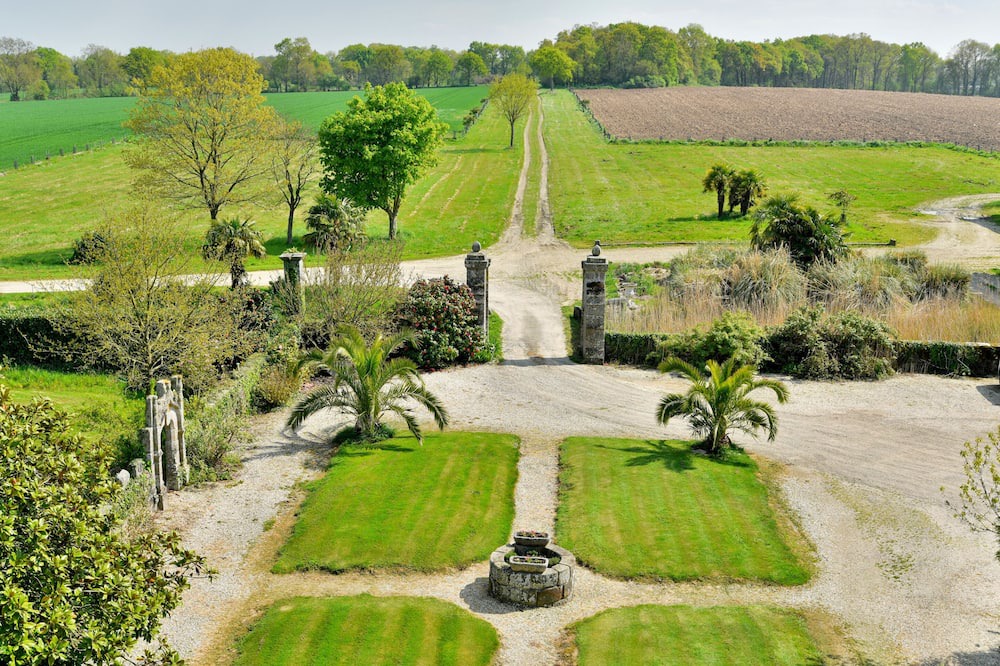 Photo of Others in Baguer-Morvan