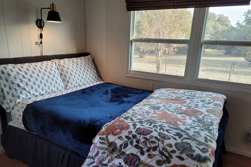 Photo of Bedroom in Vanderpool