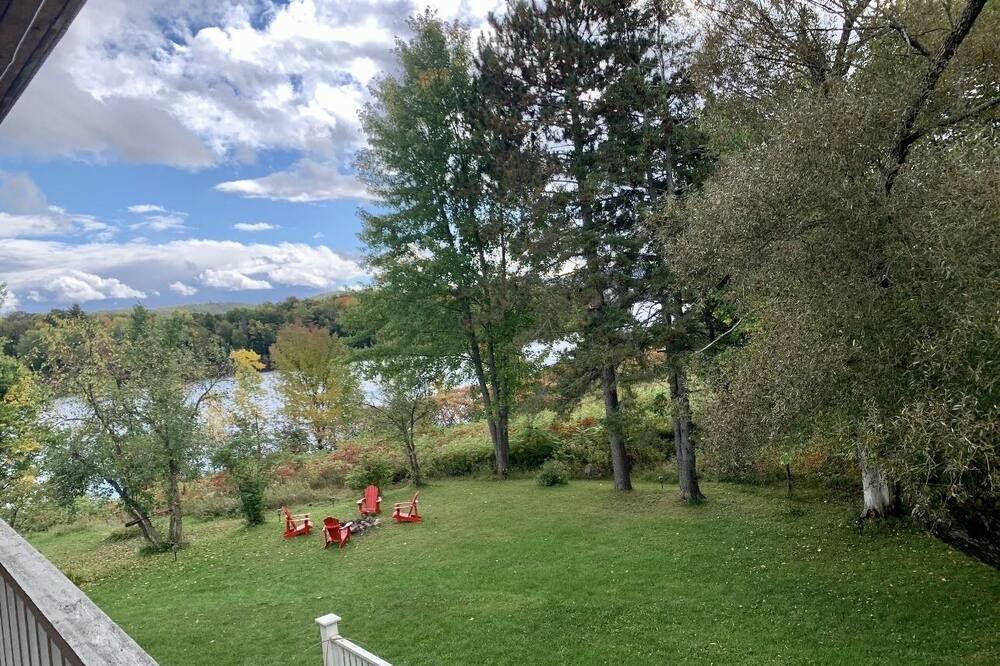 Photo of Outdoor in Notre-Dame-de-Pontmain