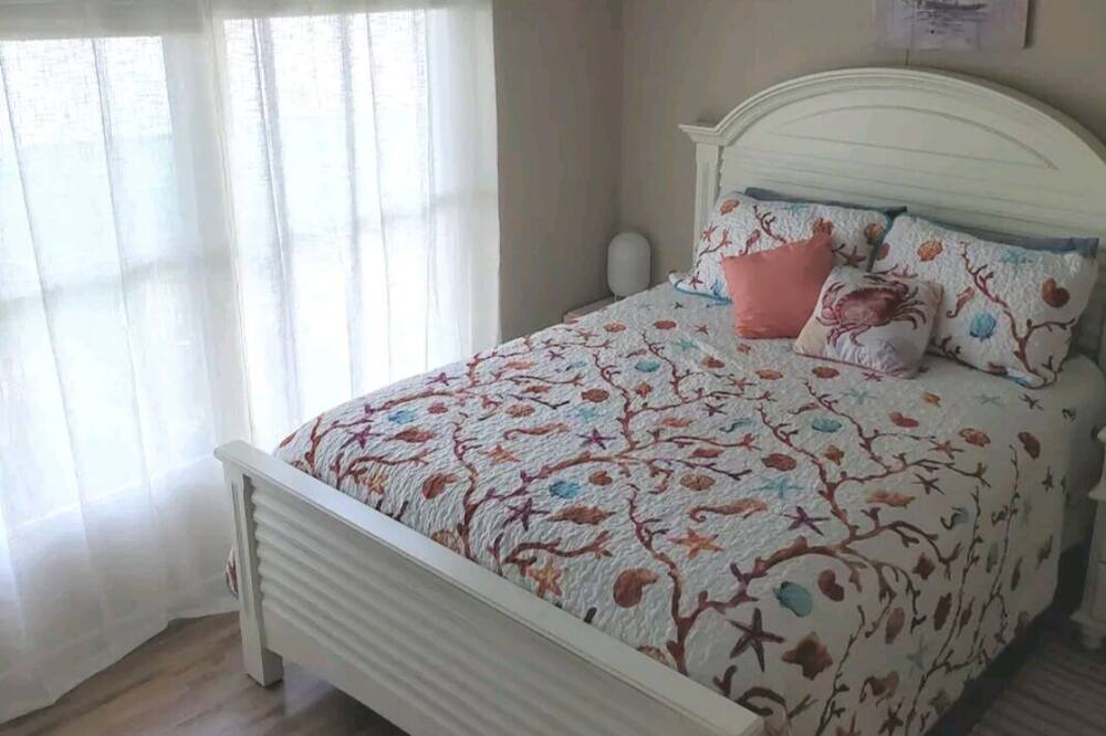 Photo of Bedroom in Dogwood