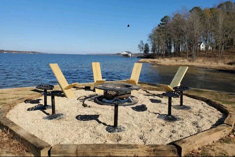 Photo of Outdoor in Dogwood