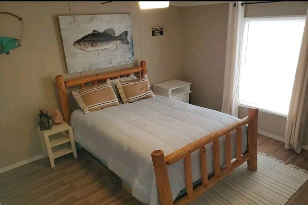 Photo of Bedroom in Dogwood