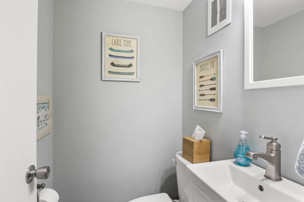 Photo of Bathroom in Naples