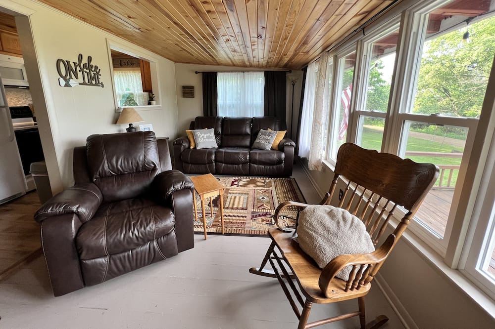 Photo of Livingroom in Neal