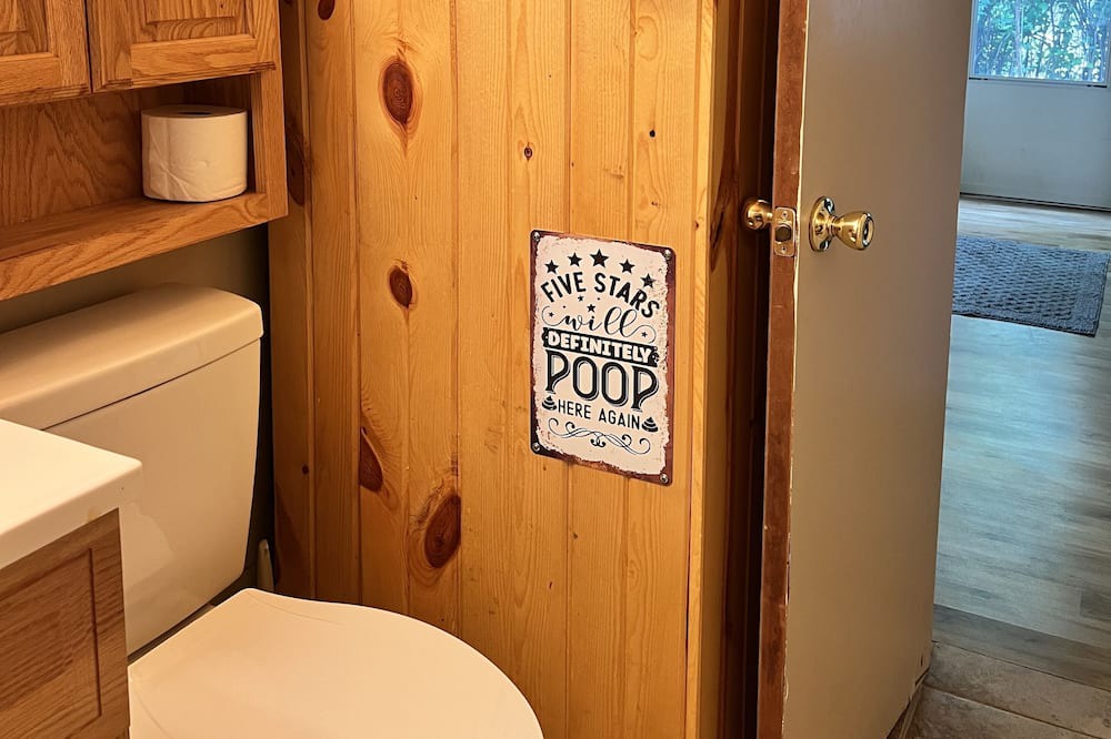 Photo of Bathroom in Neal