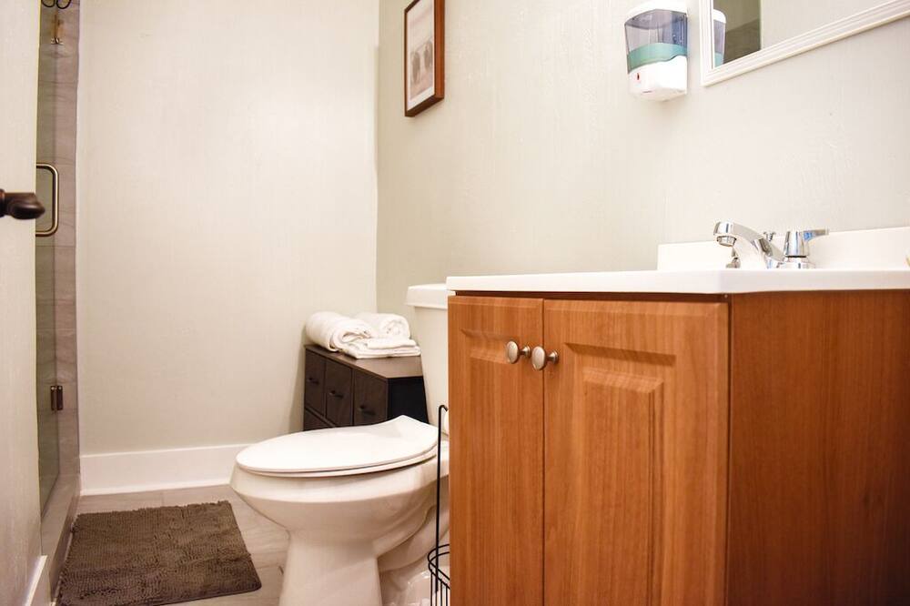 Photo of Bathroom in Cityplace