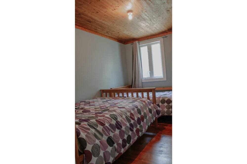 Photo of Bedroom in Lambton