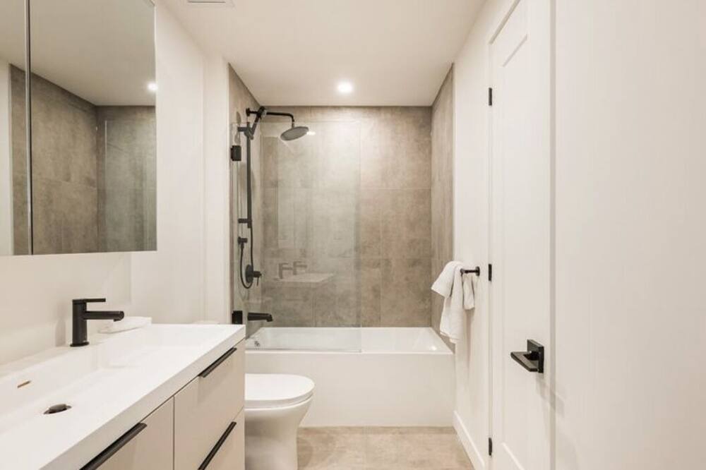 Photo of Bathroom in Villeray