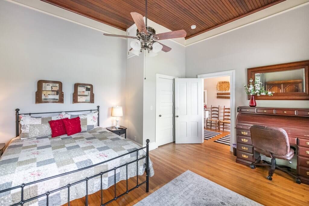 Photo of Bedroom in Wrightsboro