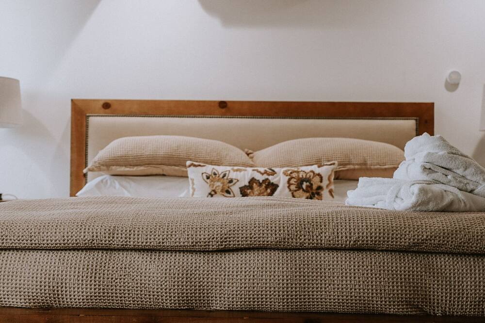 Photo of Bedroom in Oakhurst