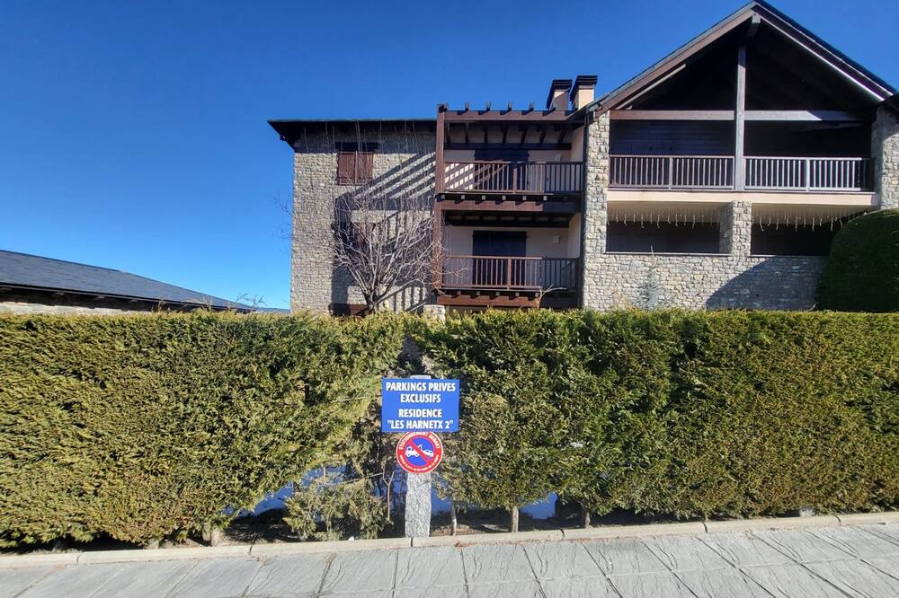 Photo of Outdoor in Err