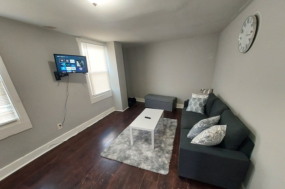Photo of Livingroom in Burlington