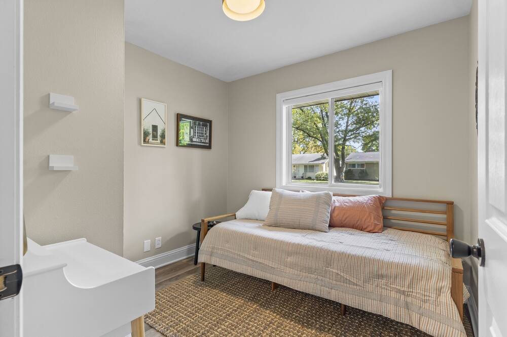 Photo of Bedroom in Twain