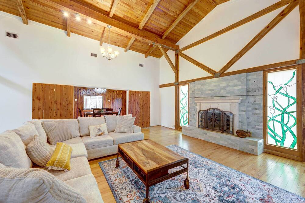 Photo of Livingroom in Smithville