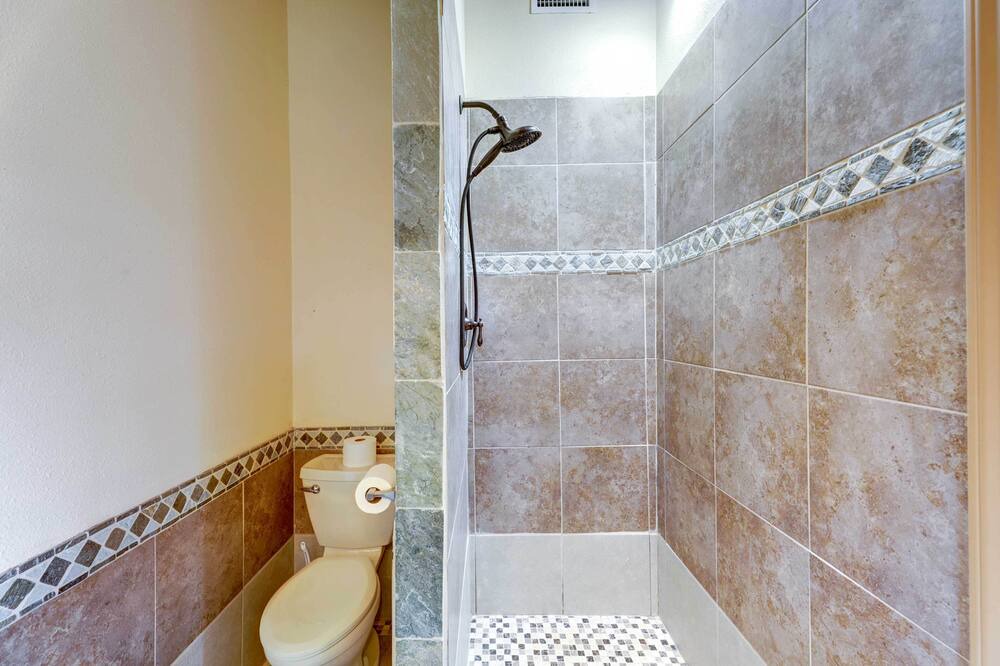Photo of Bathroom in Smithville