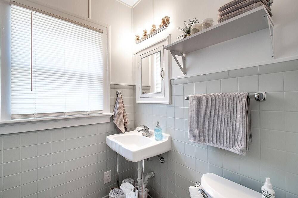 Photo of Bathroom in Hutchinson