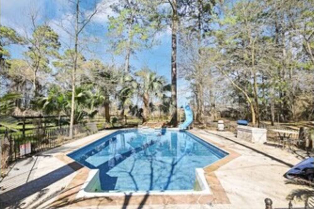 Photo of Outdoor in Tomball