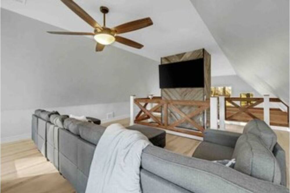 Photo of Livingroom in Tomball