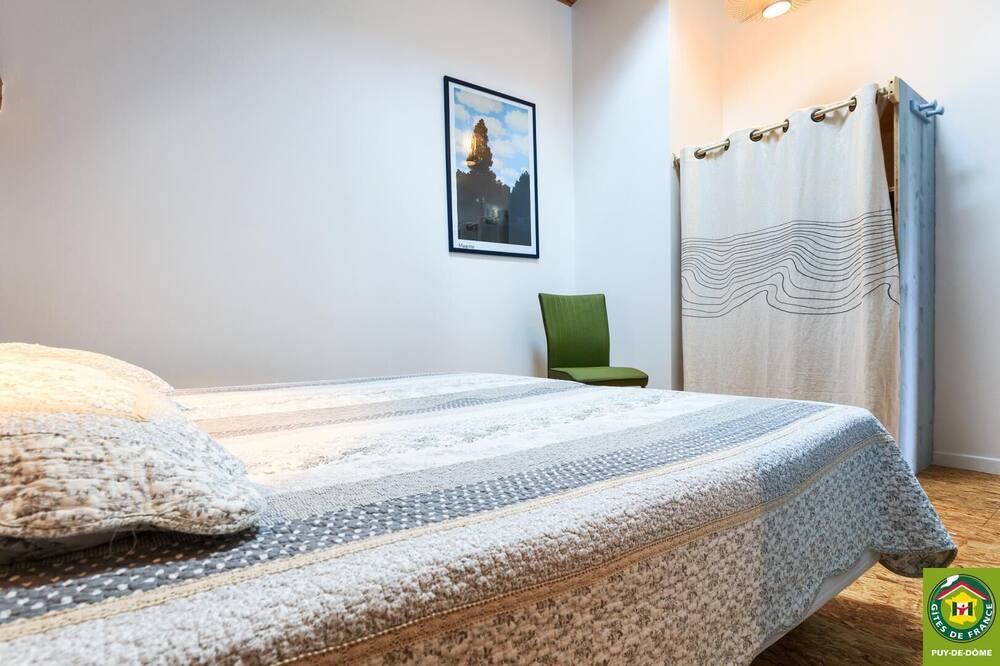 Photo of Bedroom in Orcet