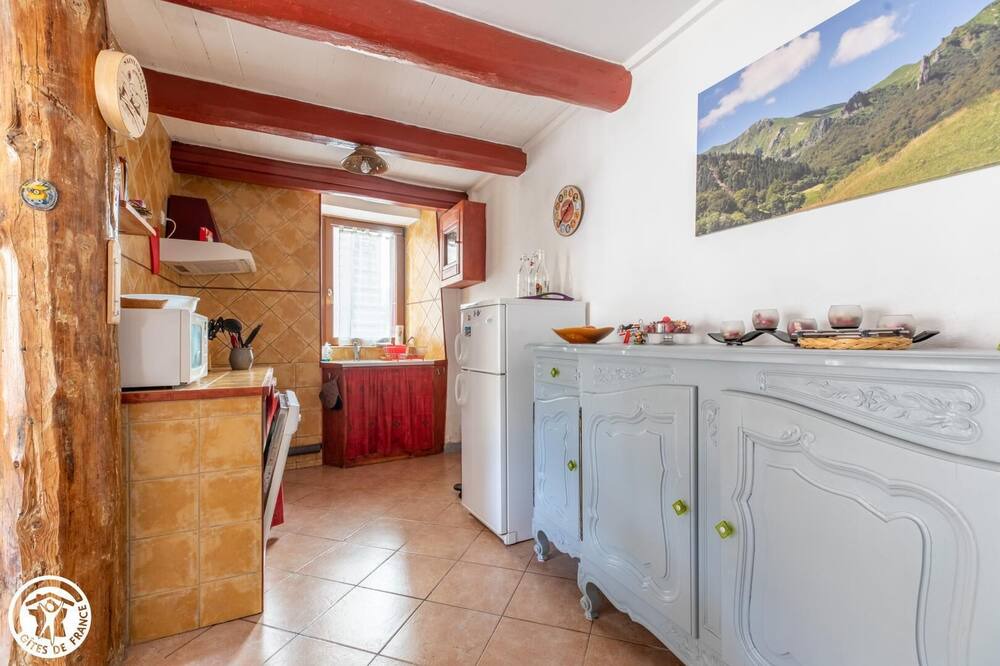 Photo of Kitchen in Chambon-sur-Lac