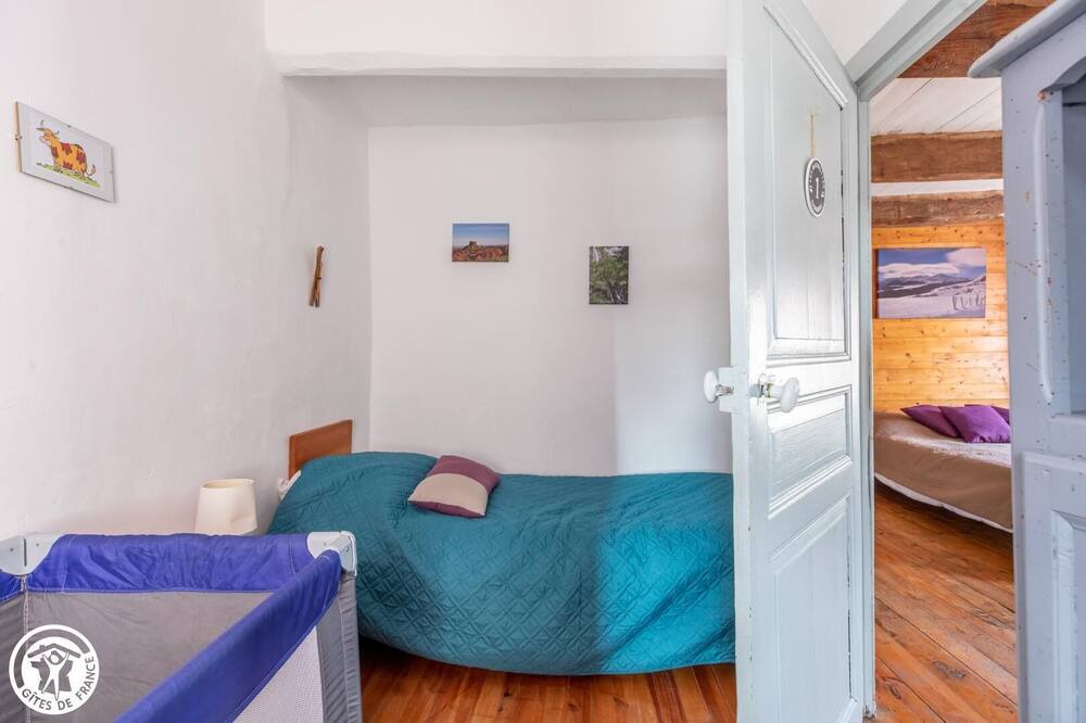 Photo of Bedroom in Chambon-sur-Lac