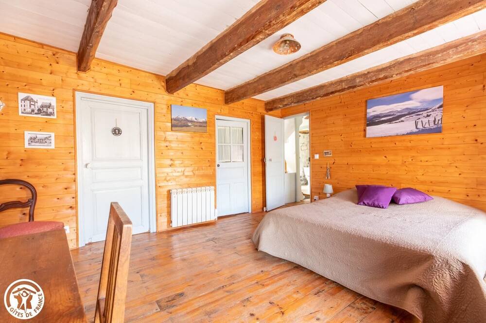 Photo of Bedroom in Chambon-sur-Lac