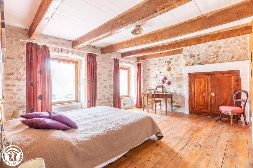 Photo of Bedroom in Chambon-sur-Lac