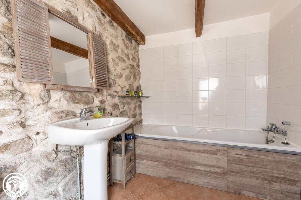 Photo of Bathroom in Chambon-sur-Lac