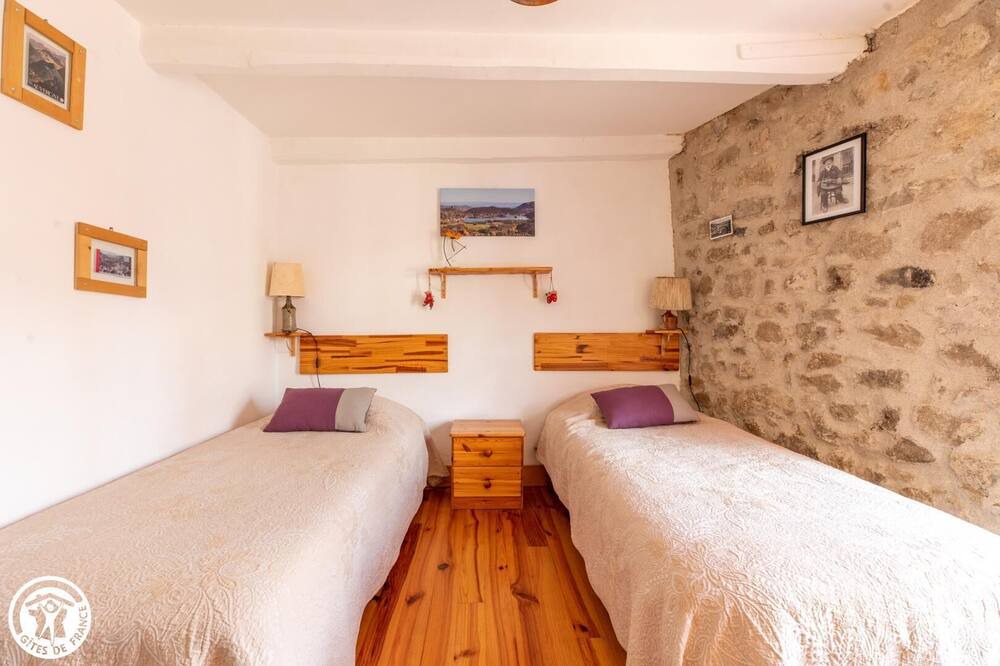 Photo of Bedroom in Chambon-sur-Lac
