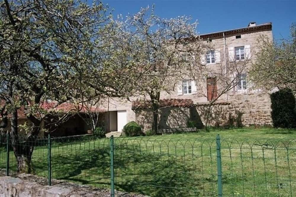 Photo of Others in Champagnat-le-Jeune