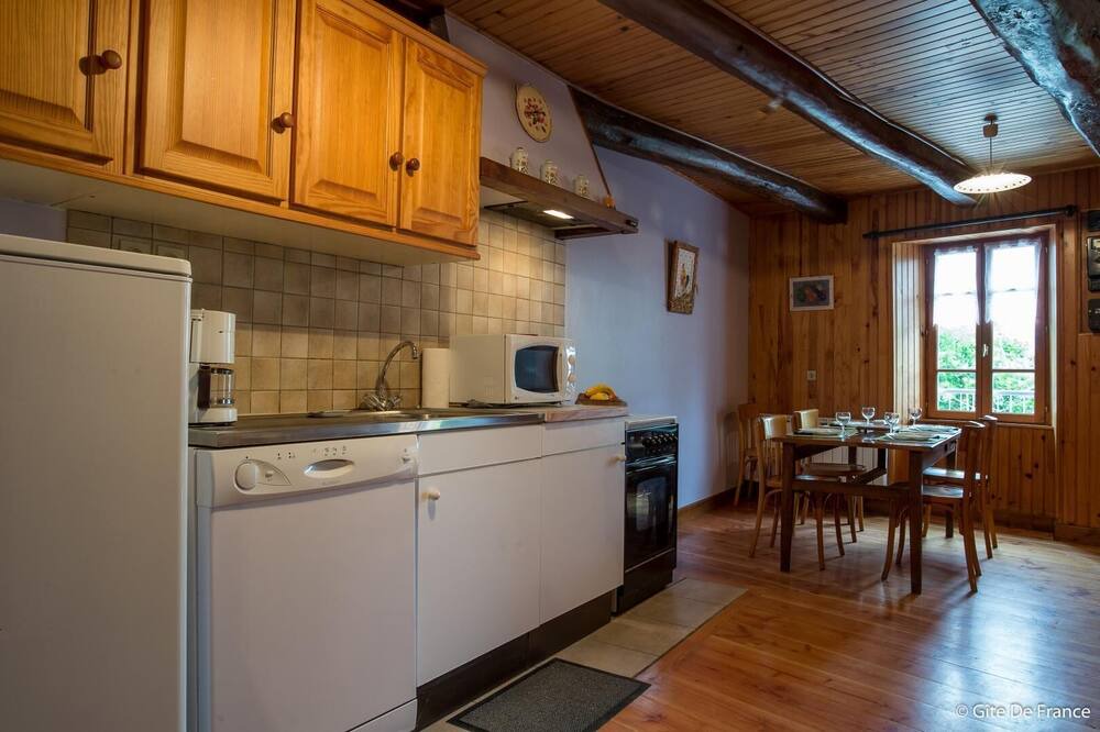 Photo of Kitchen in Champagnat-le-Jeune