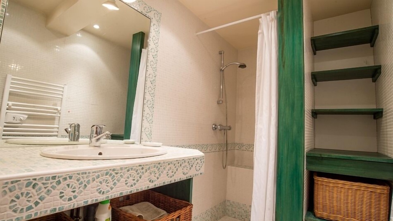 Photo of Bathroom in Maringues