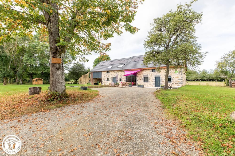 Photo of Outdoor in La Goutelle