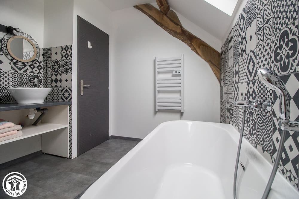 Photo of Bathroom in La Goutelle