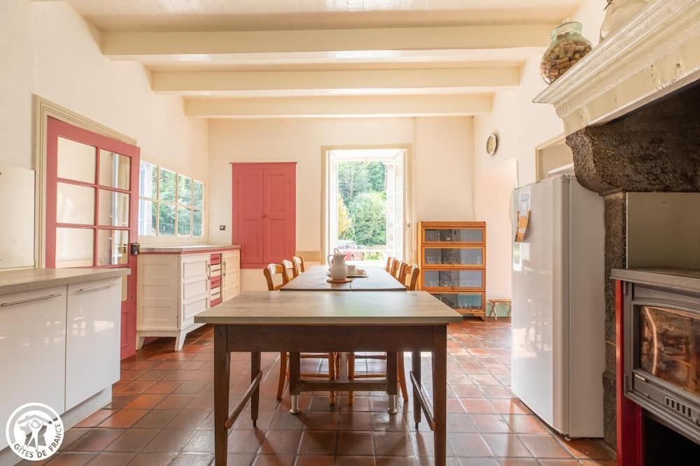 Photo of Others in Miremont