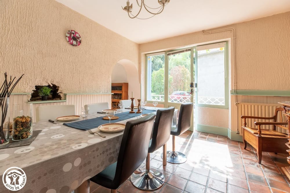 Photo of Kitchen in Miremont