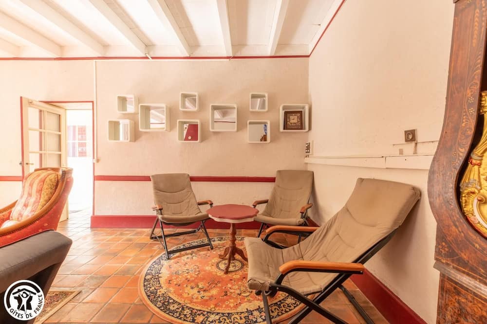 Photo of Others in Miremont